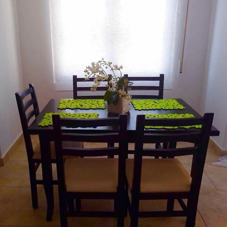 Iraa'S Apartment Саранде Екстериор снимка