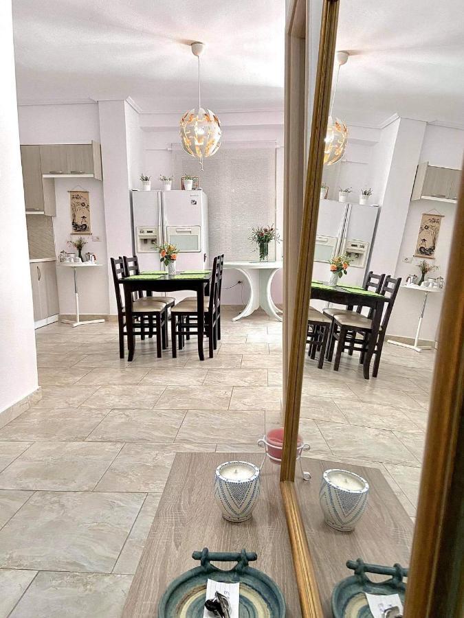 Iraa'S Apartment Саранде Екстериор снимка
