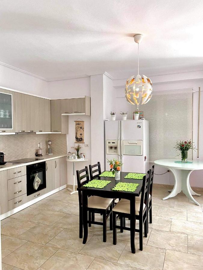 Iraa'S Apartment Саранде Екстериор снимка